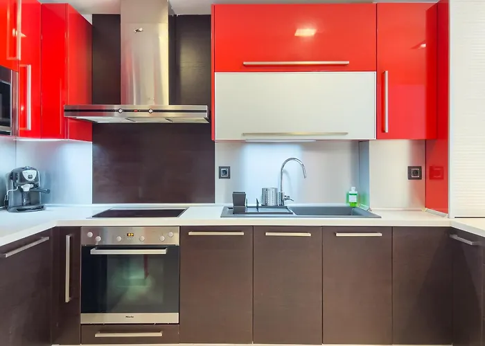 Homevision - Red - Prime Location
