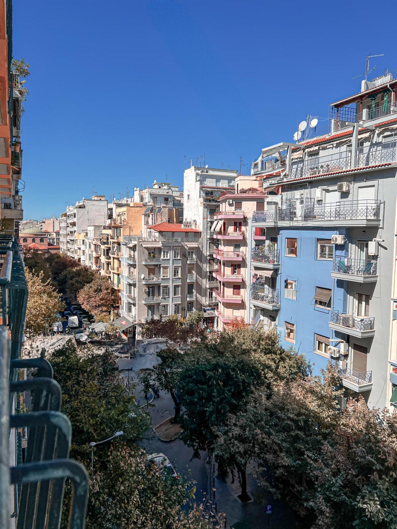 Homevision - Red - Prime Location * Thessaloniki