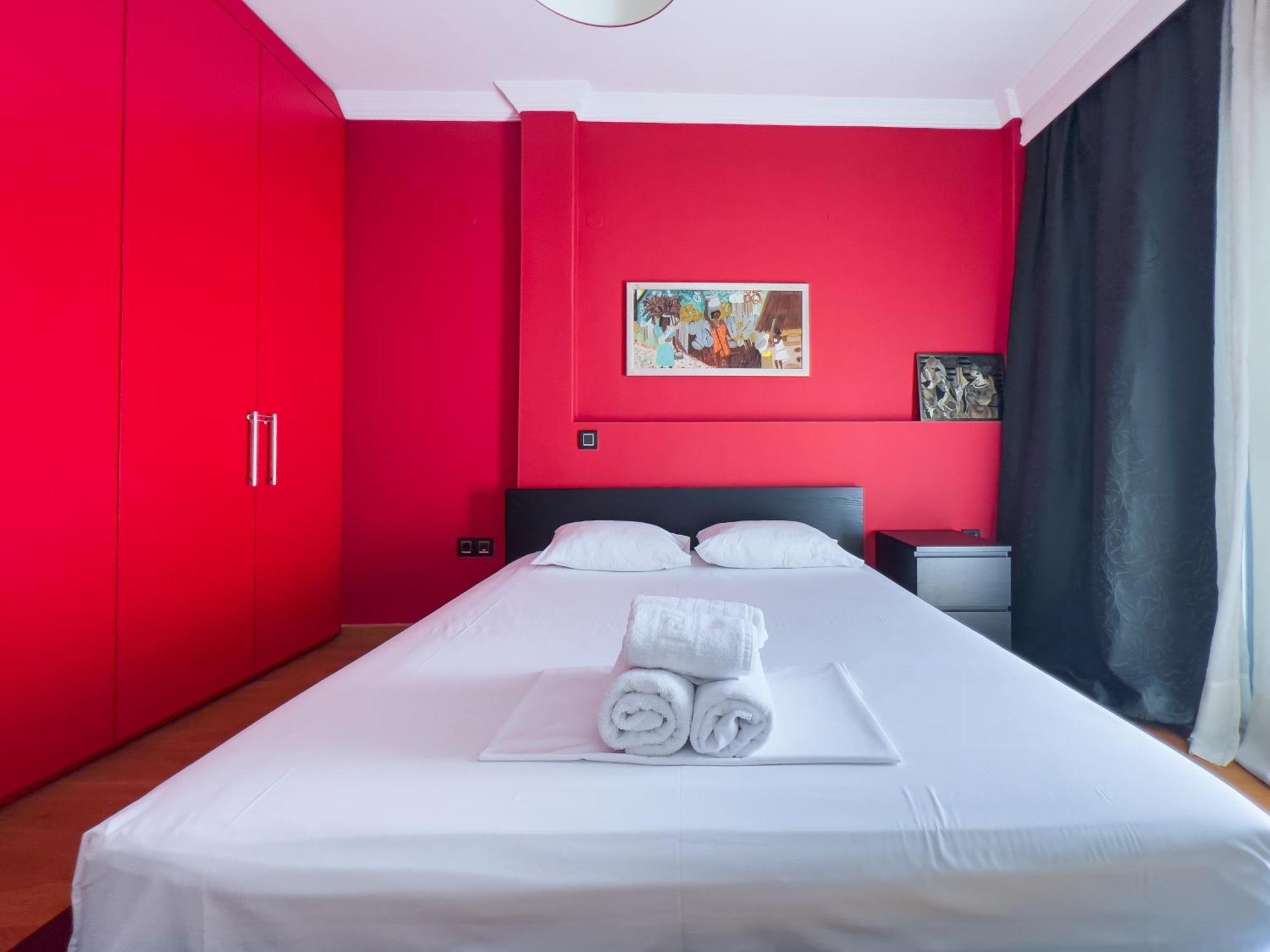 Apartment Homevision - Red - Prime Location *