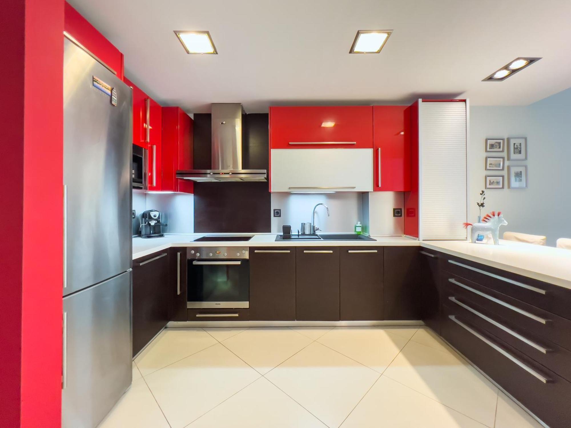 Homevision - Red - Prime Location Thessaloniki